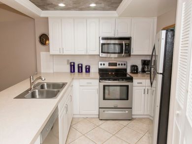 Two Bedroom For Rent on Siesta Key Amazing Pool